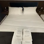 Viaromahome - Pensión 4*