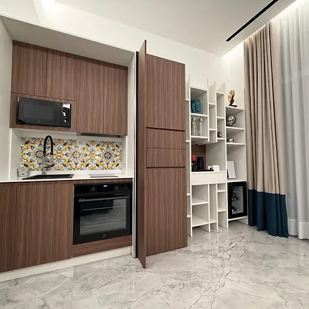 Viaromahome - 4* Salerno