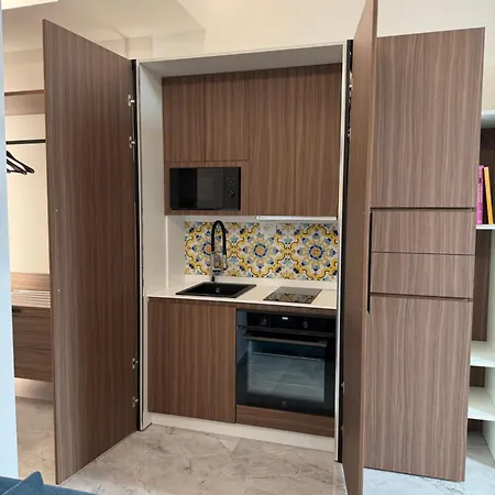 Viaromahome - 4* Salerno